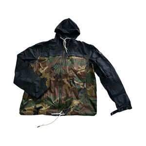 Men's Camouflage Hooded Windbreaker